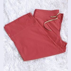 LUCY activewear capri pant